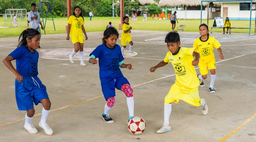 Fundación FIFA y FUDELA juegan en equipo por un mismo objetivo