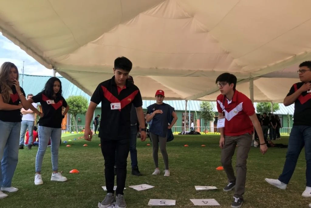 Números Asociados y Servicios