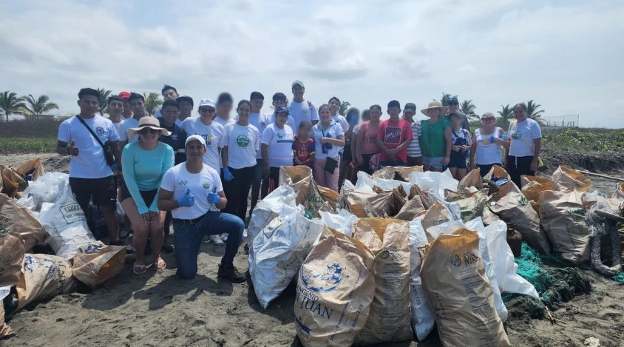 Números Asociados y Servicios