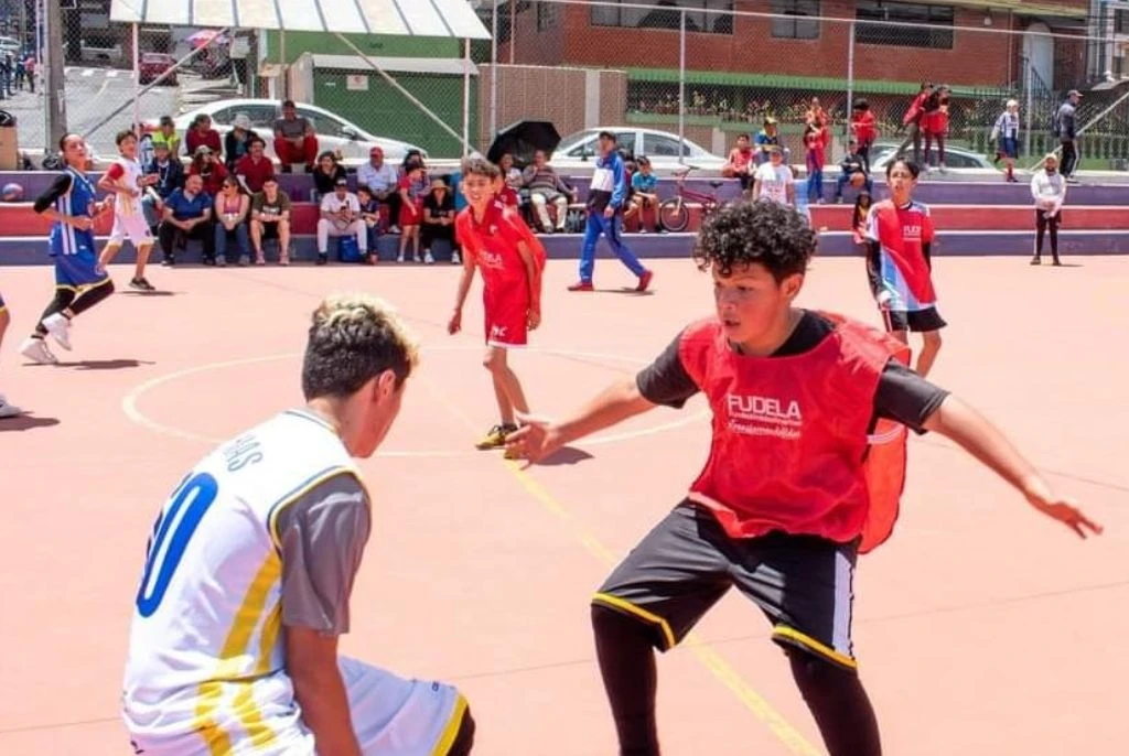 Números Asociados y Servicios