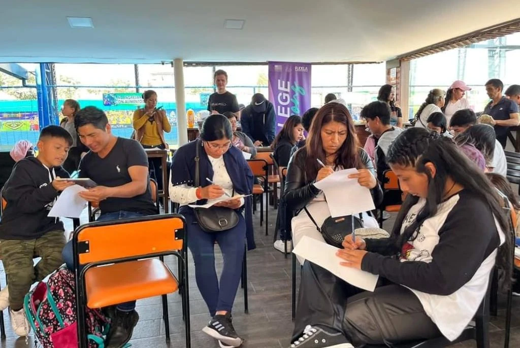 Números Asociados y Servicios