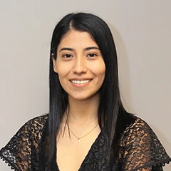 Alejandra De La Torre