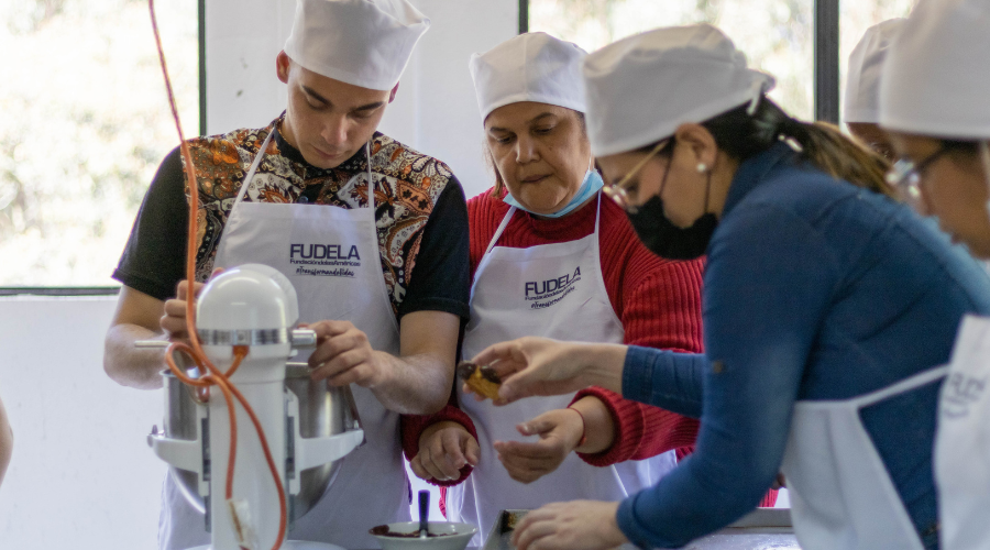 Números Asociados y Servicios