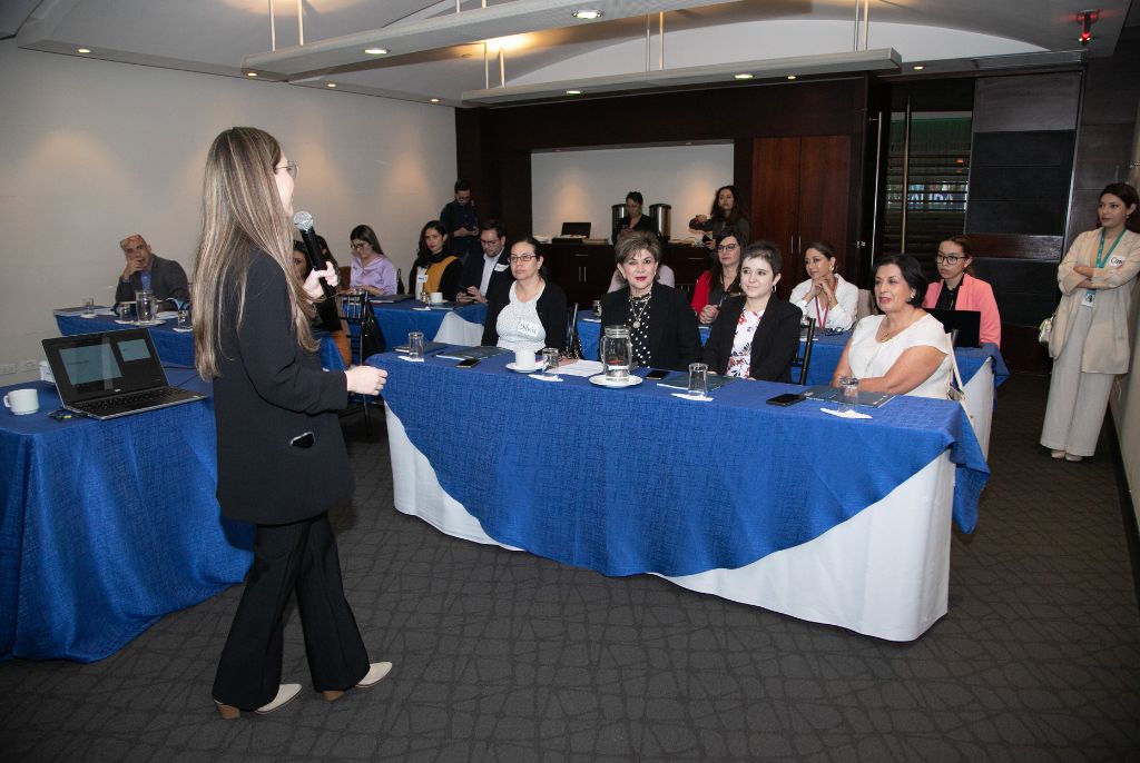 Números Asociados y Servicios