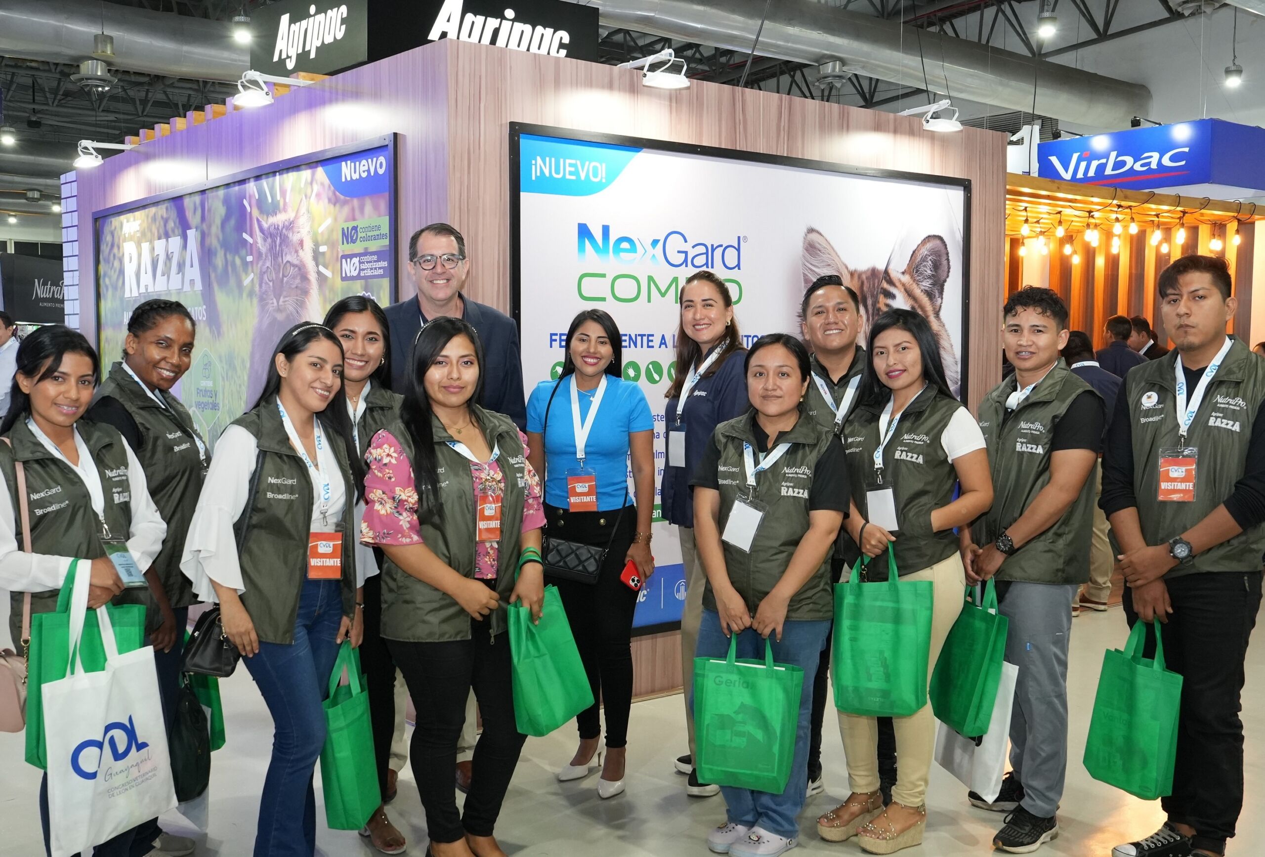 Números Asociados y Servicios