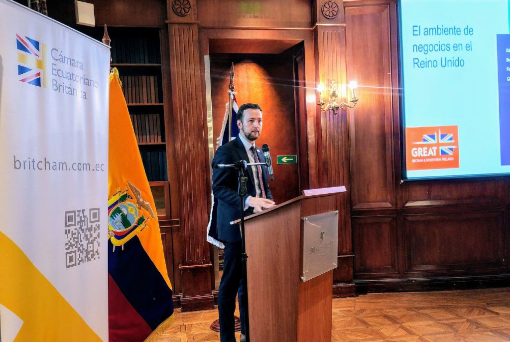 Números Asociados y Servicios