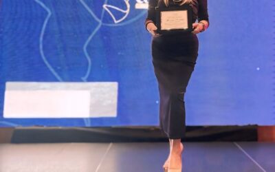 Mercedes Córdova CEO de Mc Comunicaciones, Recibió el Premio Colibrí como Líder en Gestión de la Comunicación