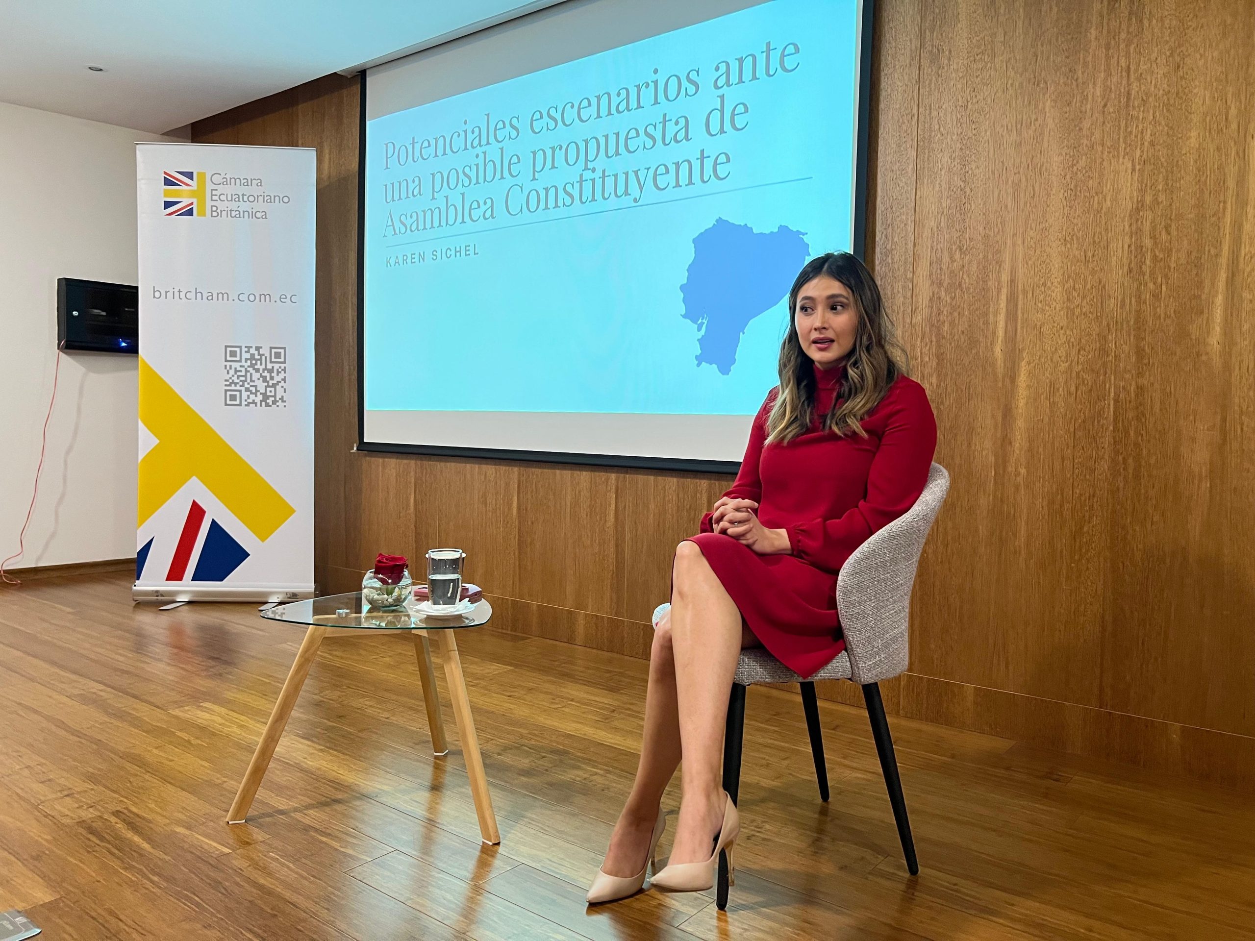 Números Asociados y Servicios