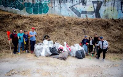 Aseguradora del Sur se Une a la Limpieza de Quebradas en Quito: Compromiso con la Comunidad y el Planeta